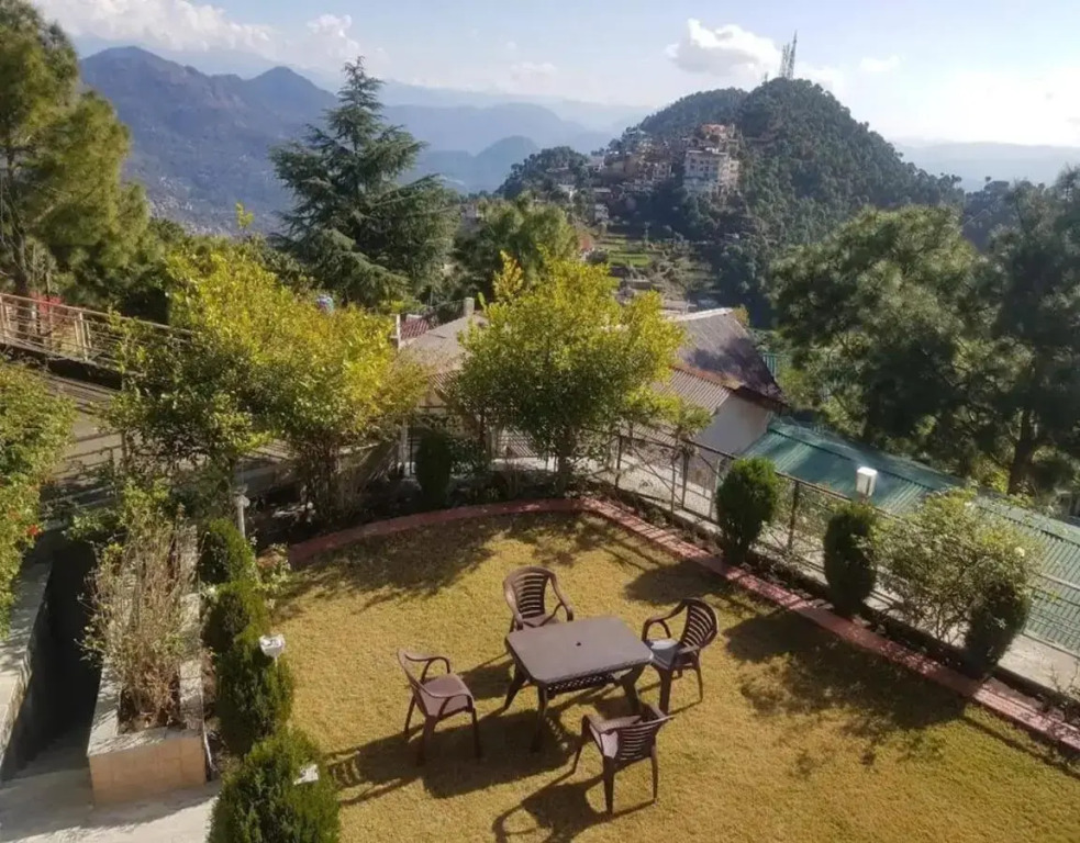 Saffronstays Grandview Haven, Barog