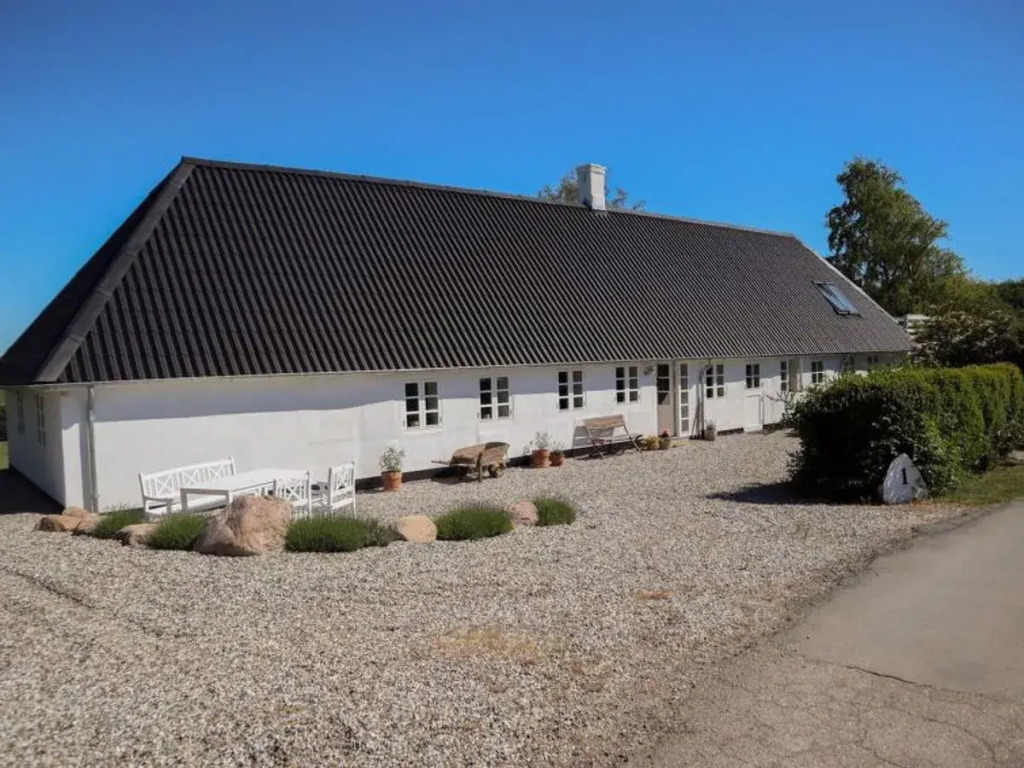 Holiday Home Harre - 300m from the sea by Interhome