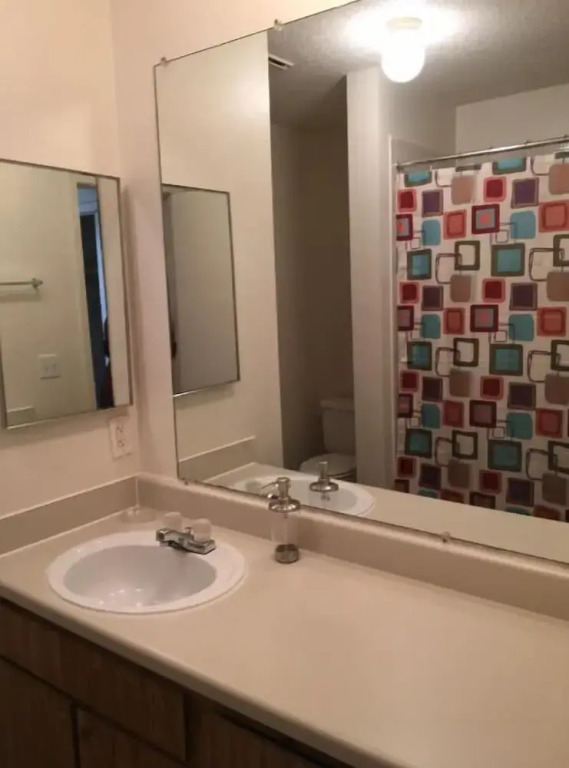 1 Bed Apartment next to SW Integris near Downtown