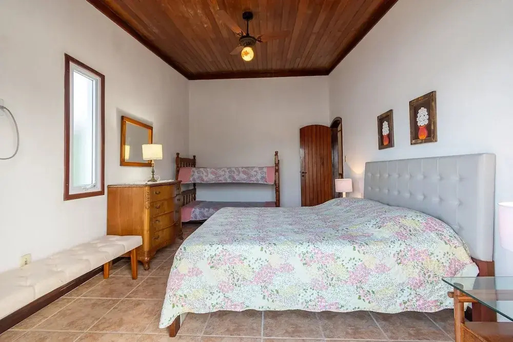 Magnífica casa com praia particular em Angra