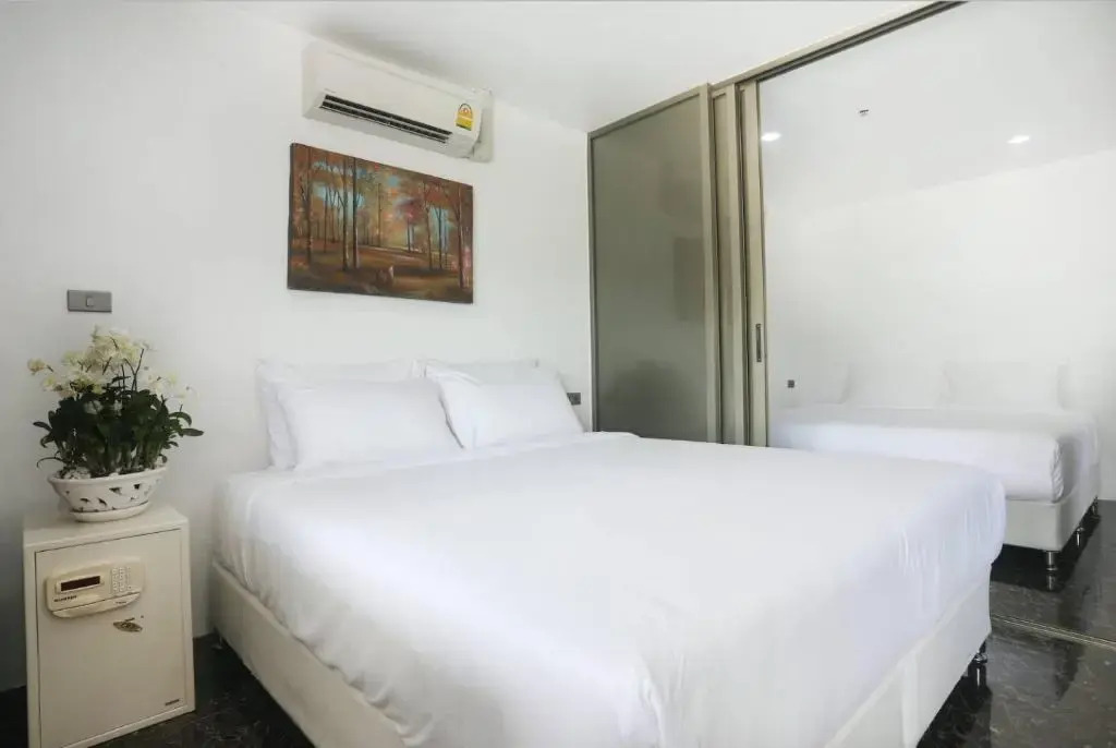 PATONG TOWER 3 BEDROOMs