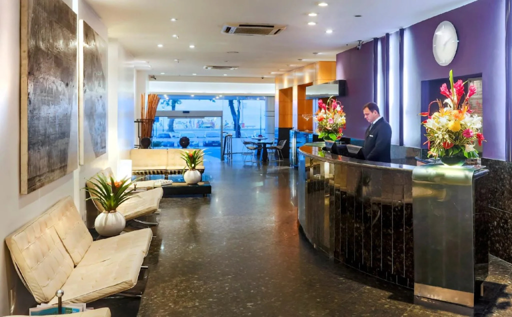 Orla Copacabana Hotel
