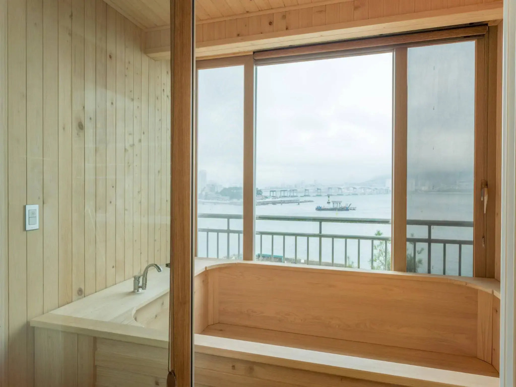 Mono House Busan Songdo Beach