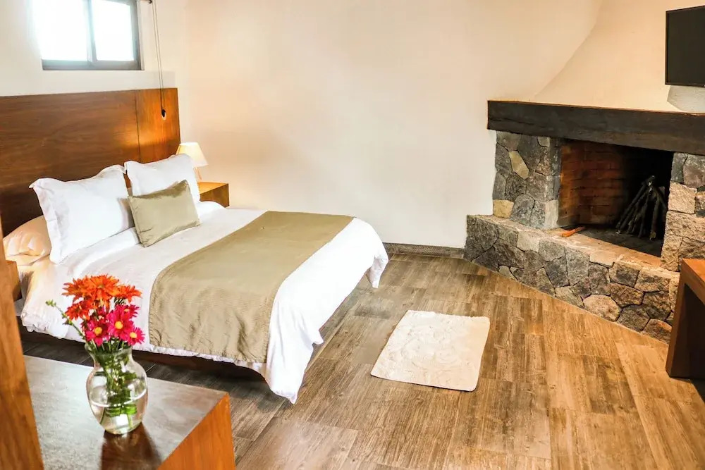 Hotel Roca y Cantera