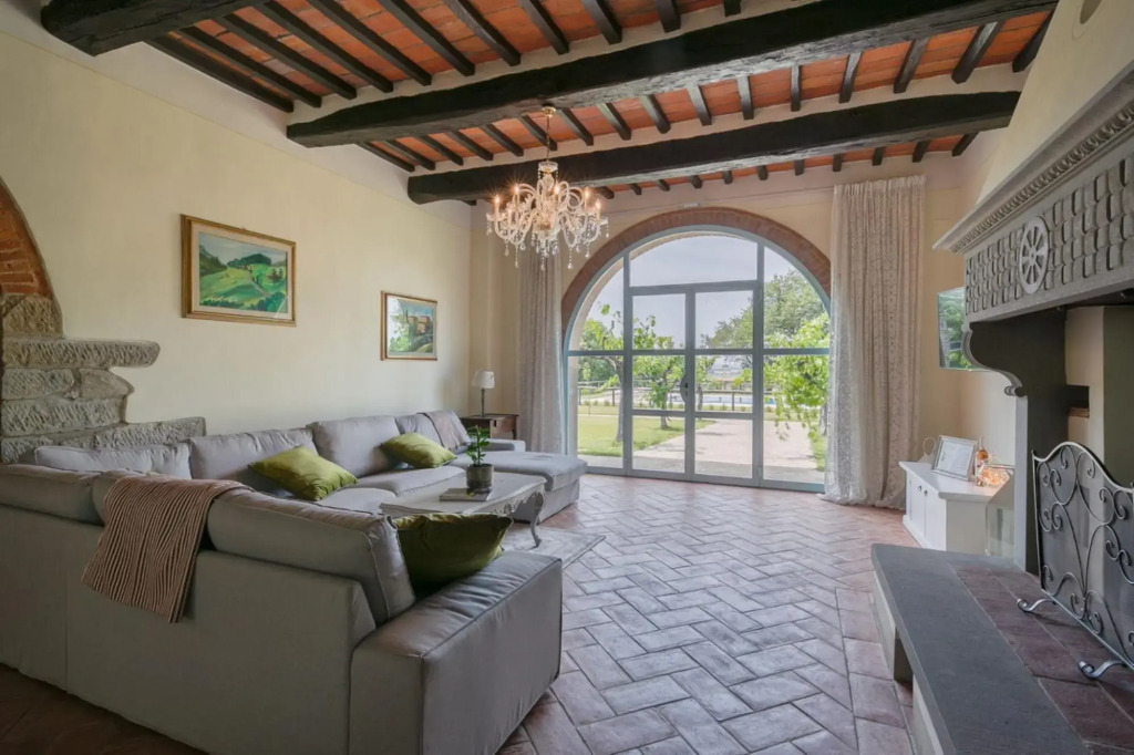 Elegant villa with private pool near Cortona-Villa Irene