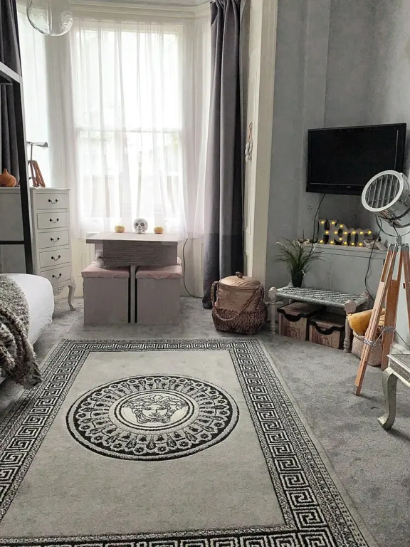 Commodious Studio Apartment in Westfield