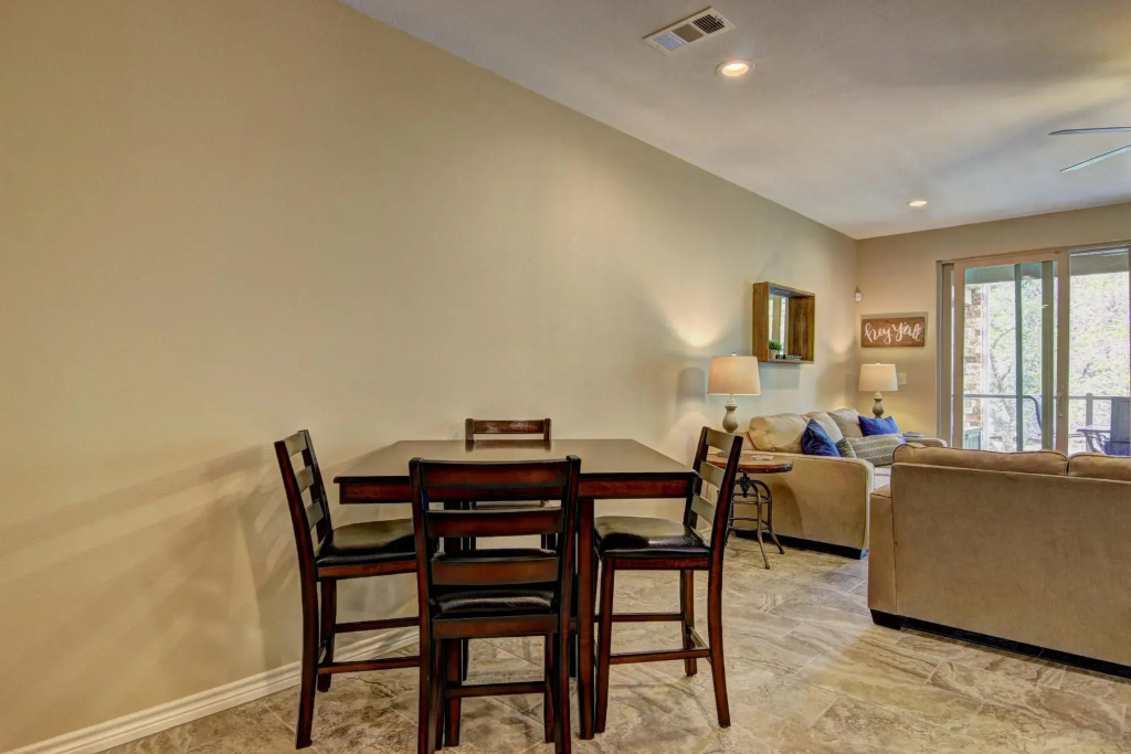 Rivendell RG 208 in Canyon Lake