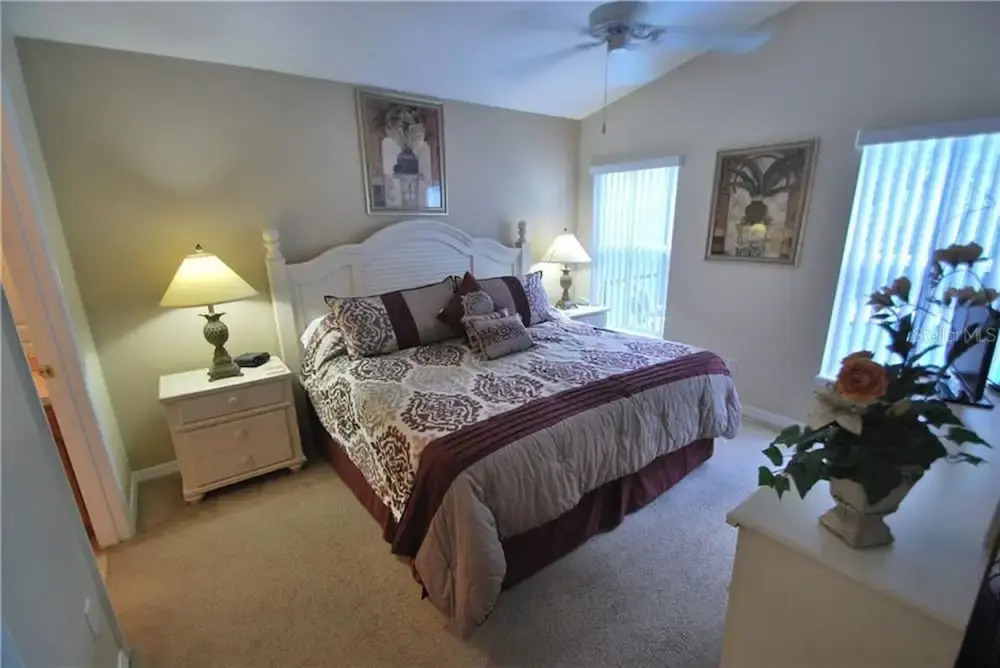 A 4 Bedroom Villa in Davenport With its own Private Pool