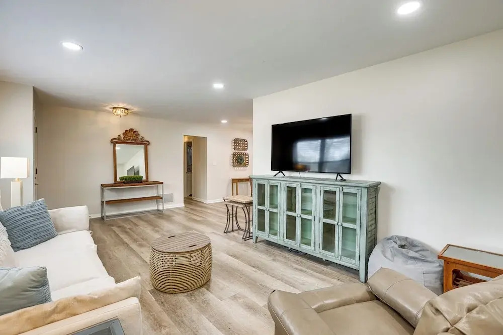 10 Mi to Uab: Inviting Home w/ Free Parking & Wifi