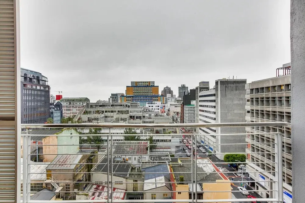City View Balcony Apartment 908