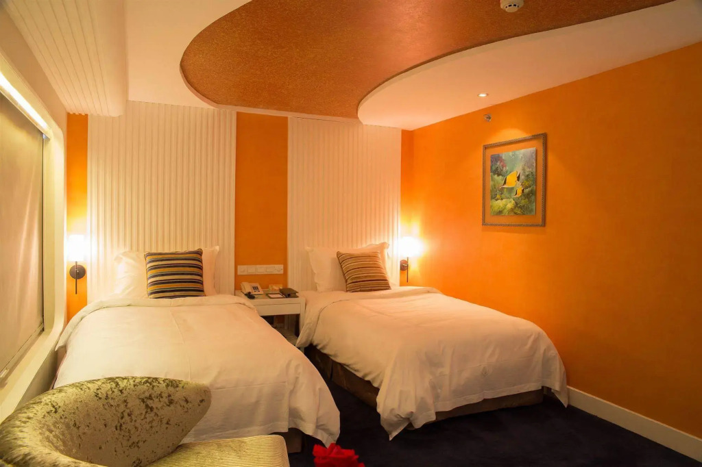Cruise INN