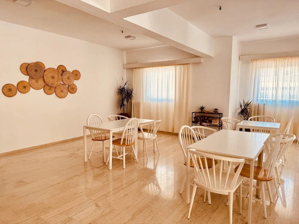 Domenica Apartments