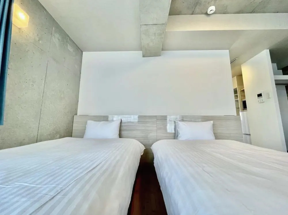 Infinity Hotel NahaKumoji -SEVEN Hotels and Resorts