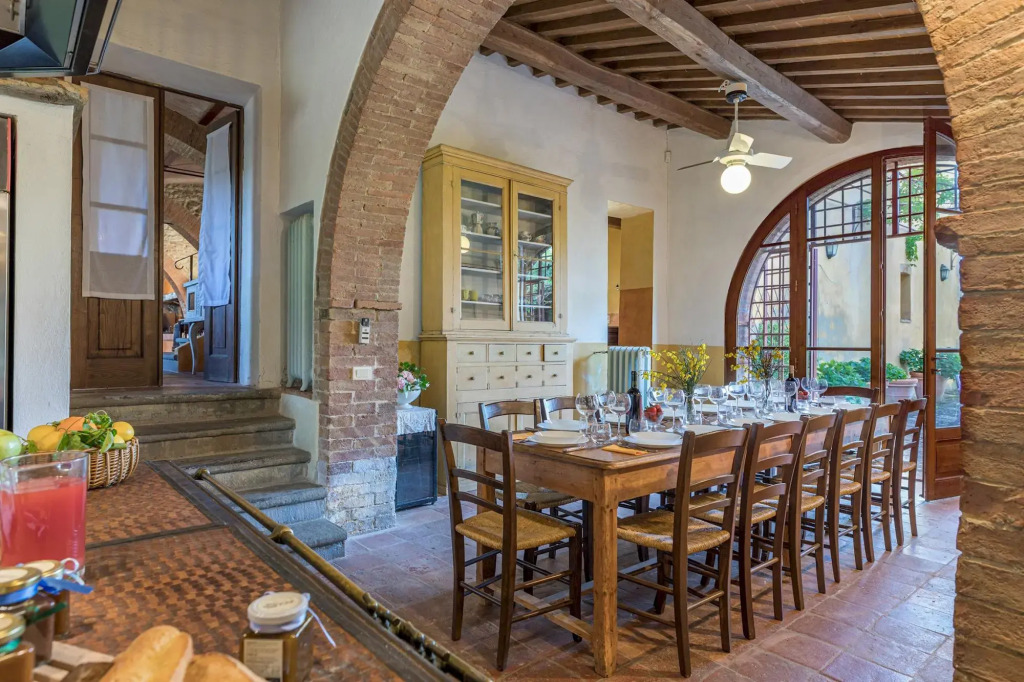PODERE PRATOVECCHIO 14&2, Emma Villas