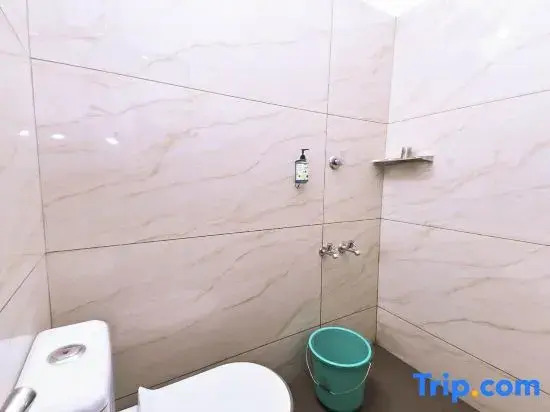 Nirupama Hotel Aluva