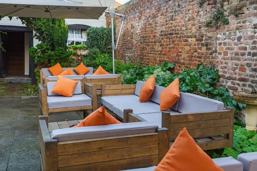 The Tudor House Hotel, Tewkesbury, Gloucestershire - The Coaching Inn Group