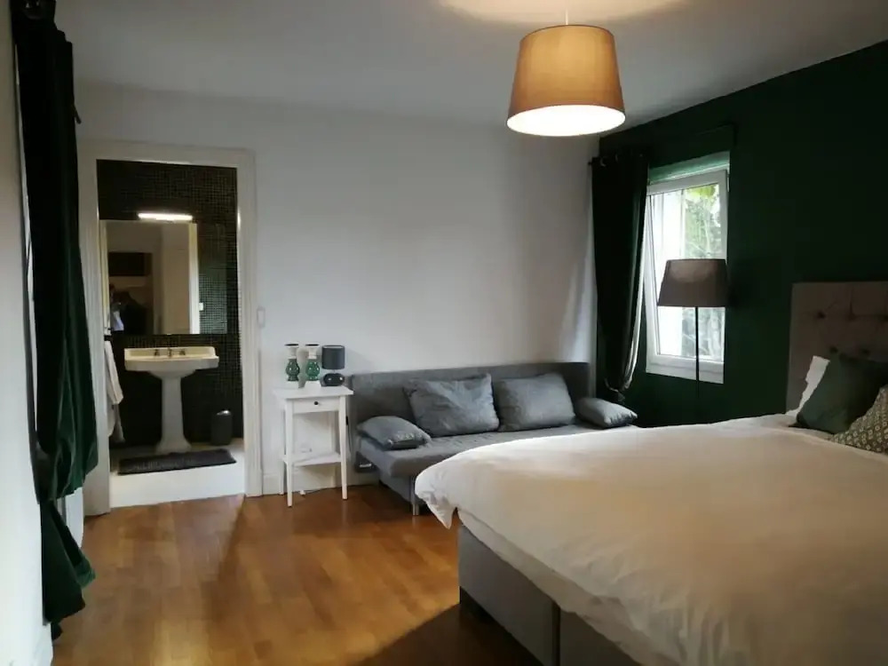Luxurious Holiday Home in Mens with Sauna