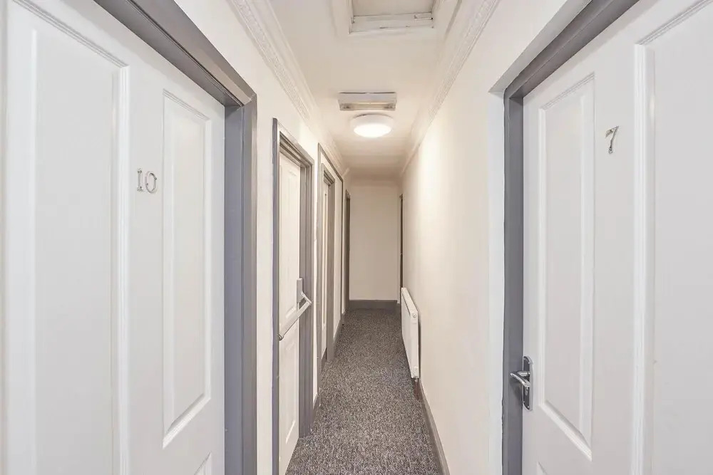 Host Stay Room 8 Clarendon