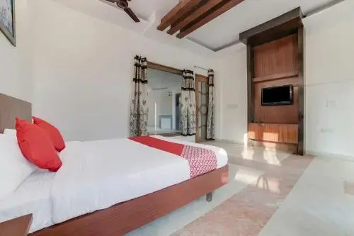 Harkesh Residency by OYO Rooms