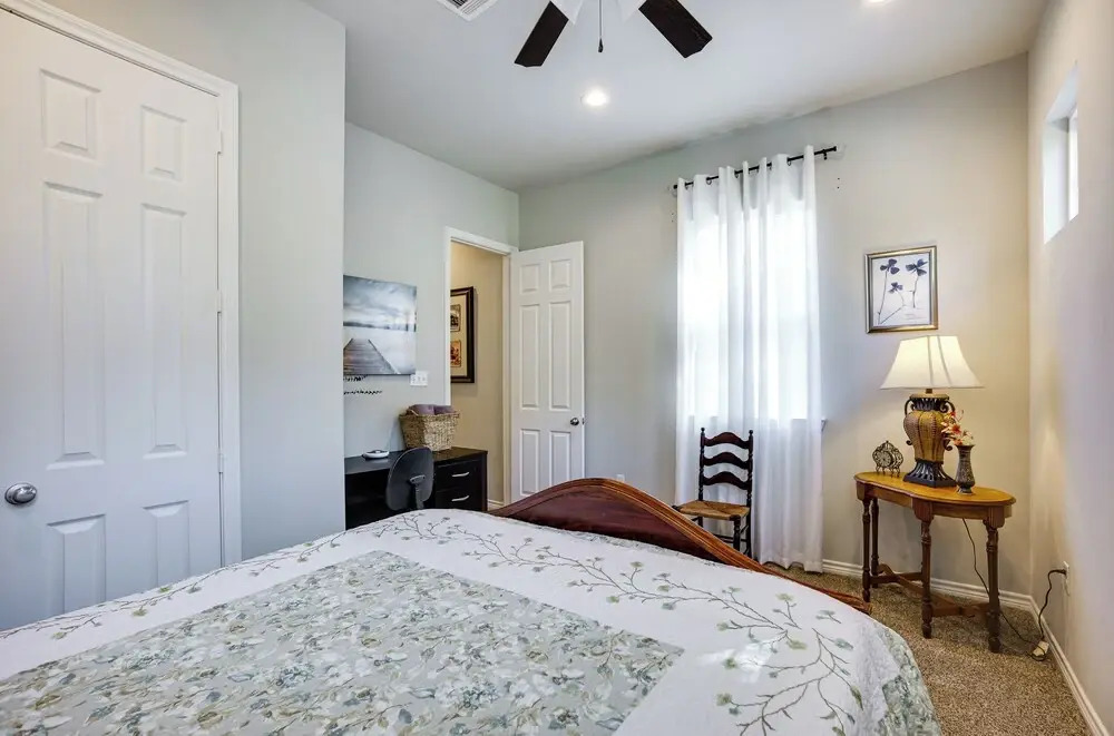 Pet-friendly Tomball Home: Walk to Main Street!