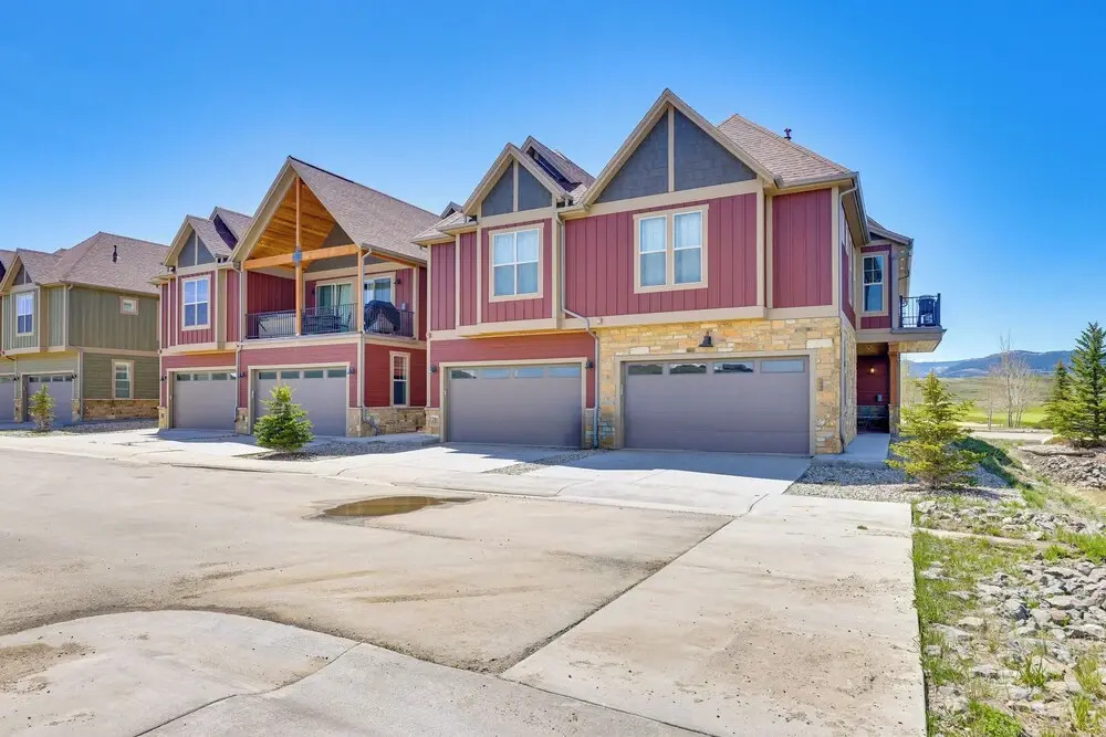 Hot Tub & Mtn Views: Townhome in Granby!