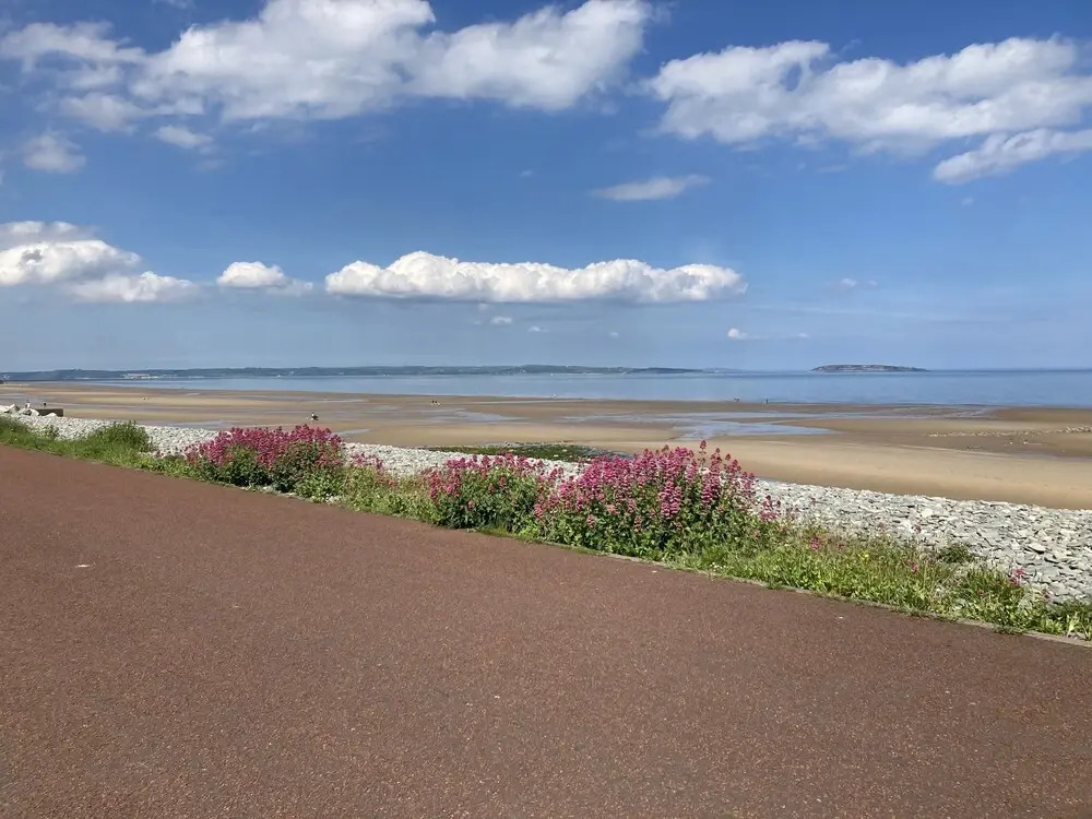 Immaculate 1 Bedroom Cottage sea View From Bedroom