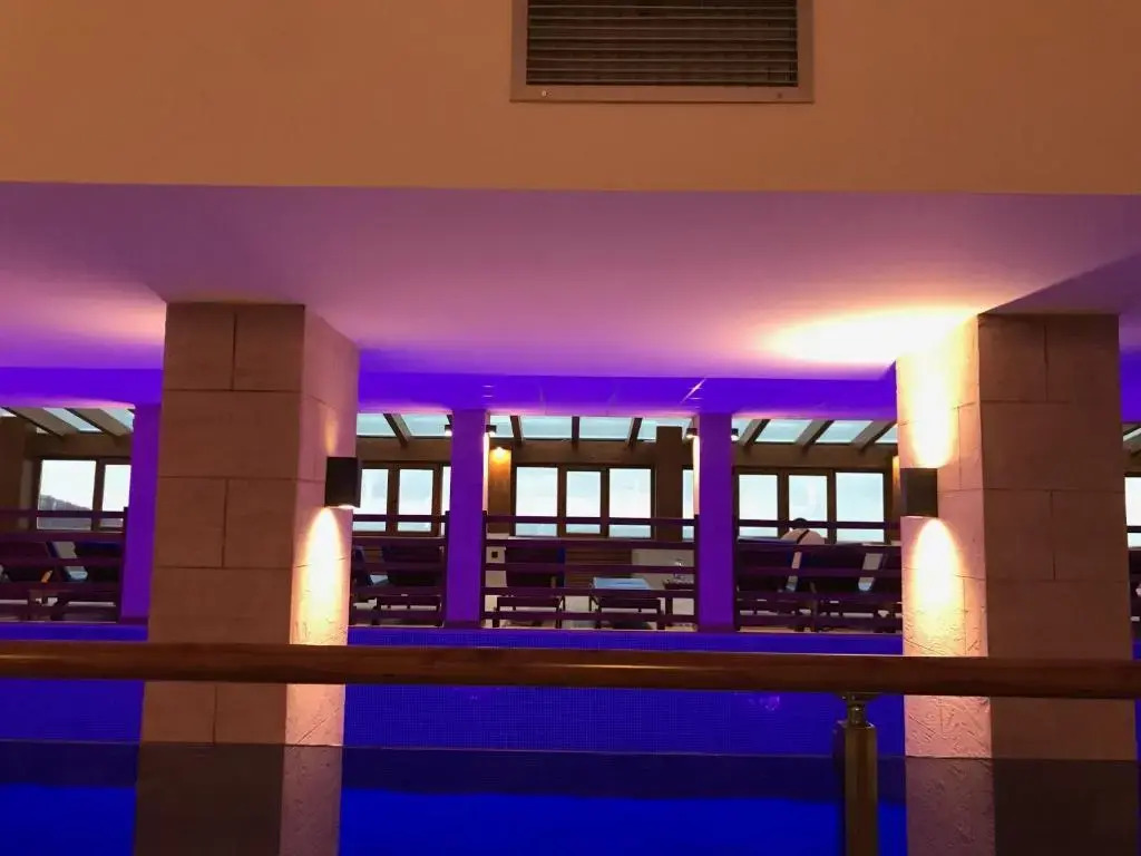 Premier Lux 38 Milmari