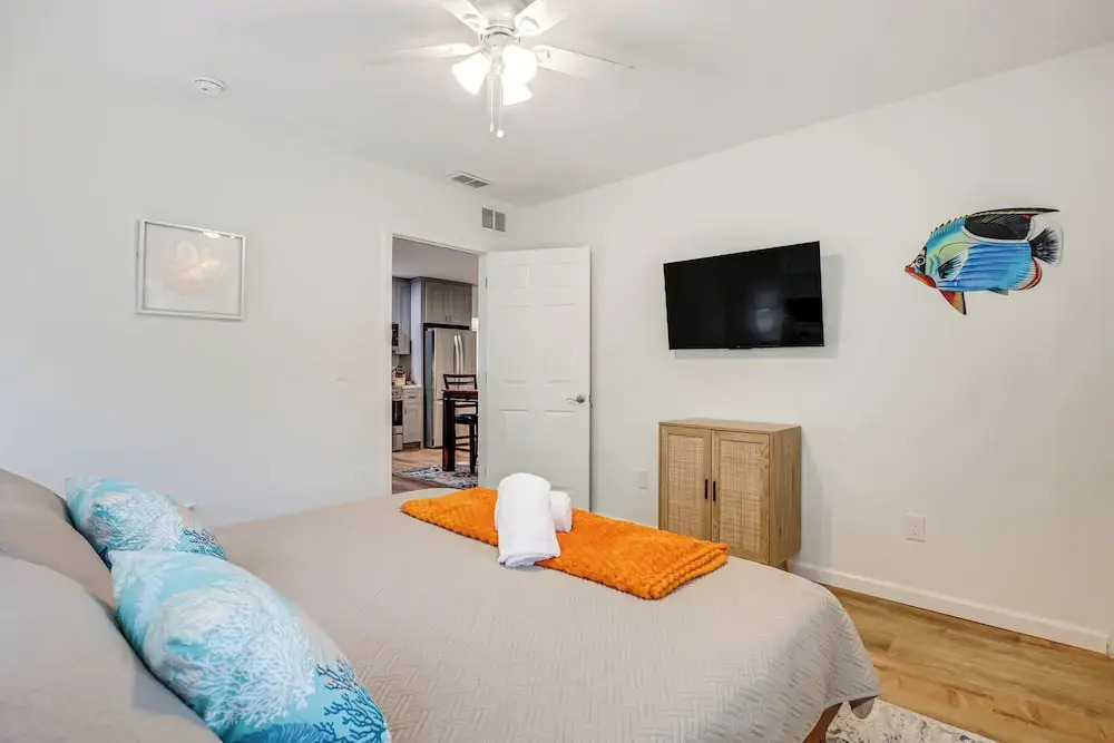 Walk to Beach! St Augustine Escape, Patio & Grill