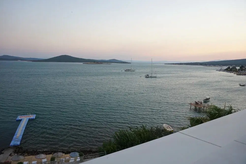 Kıvrakzade Otel