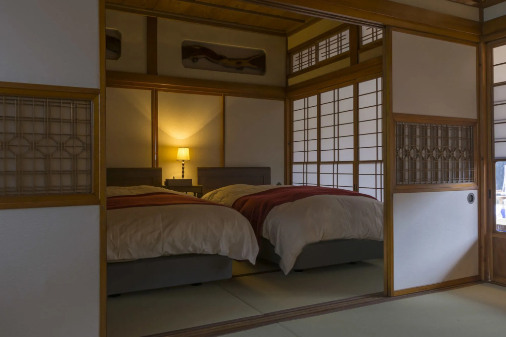 Bettei Himawari Japanese Traditional Cottages