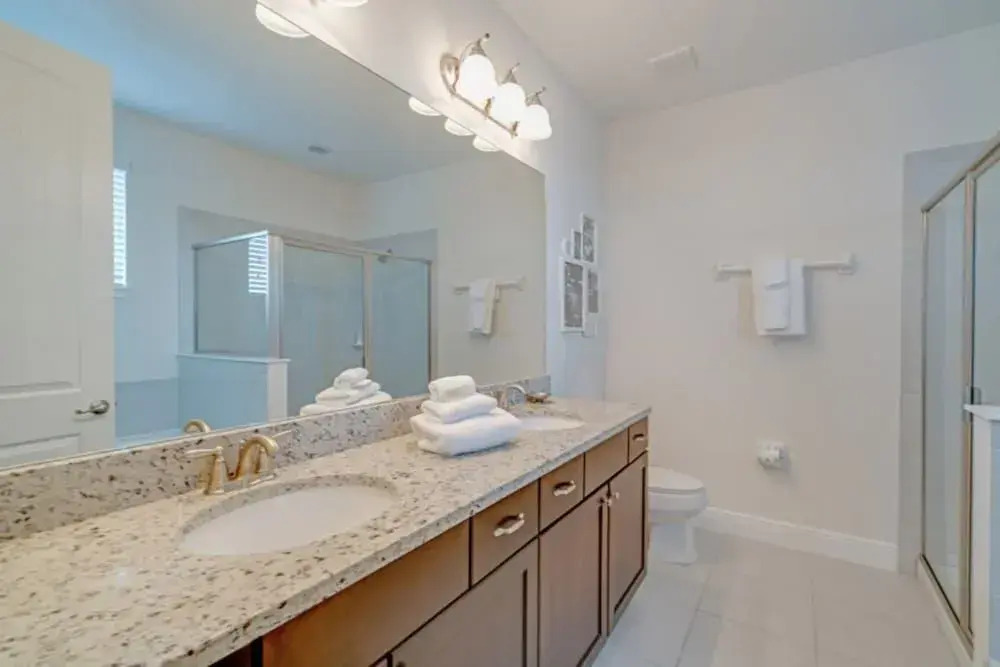 Family Friendly 9 Bedroom 8.5 Bathroom