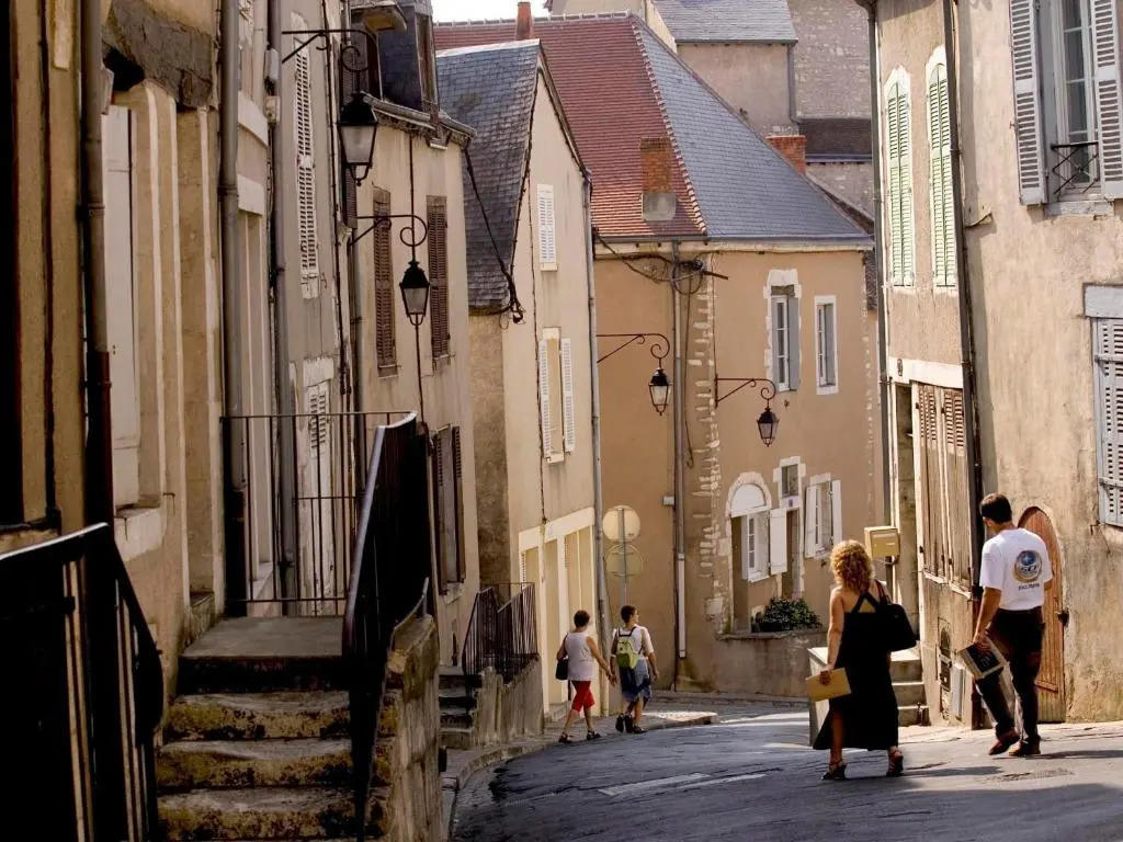 Maison avec jardin, proche centre-ville et sites touristiques - FR-1-591-59