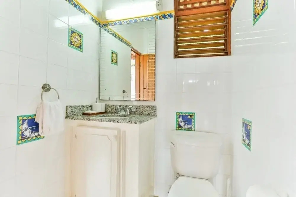 Charming Cottage Located In Cap Estate - Orchid Cottage 1 Bedroom Home by RedAwning