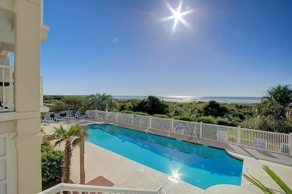 1010 Ocean Palms 103