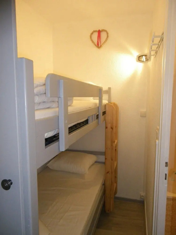 Crey DU Quart N°34 : Studio Cabine 4 Personnes / Studio Cabin 4 People