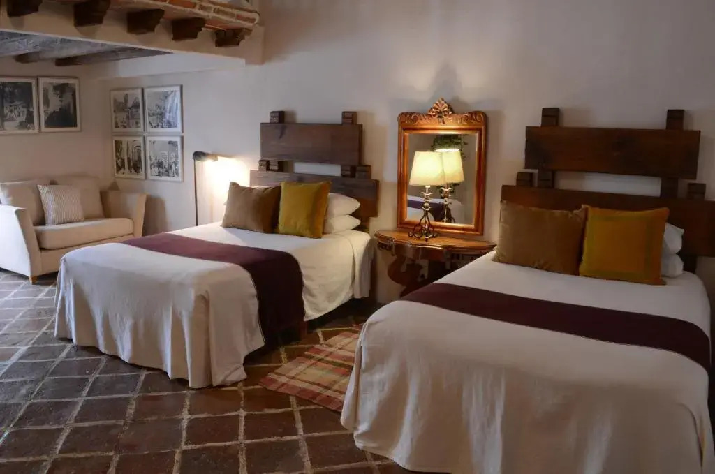 Hotel los Arcos
