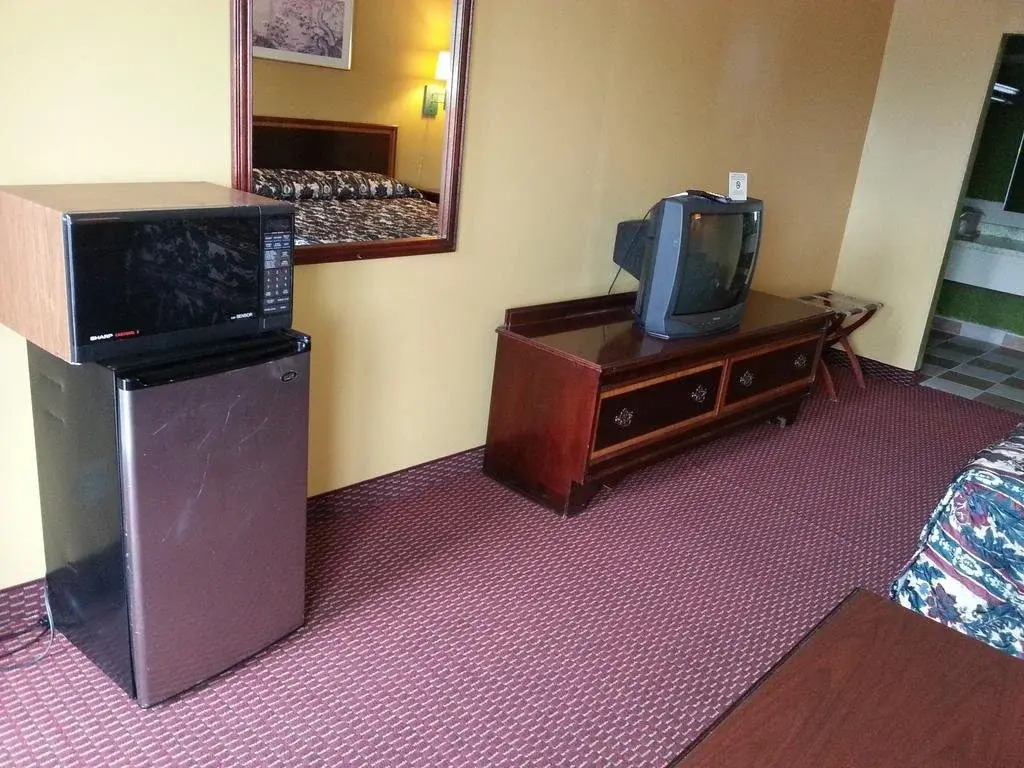 Gray Plaza Motel West Frankfort