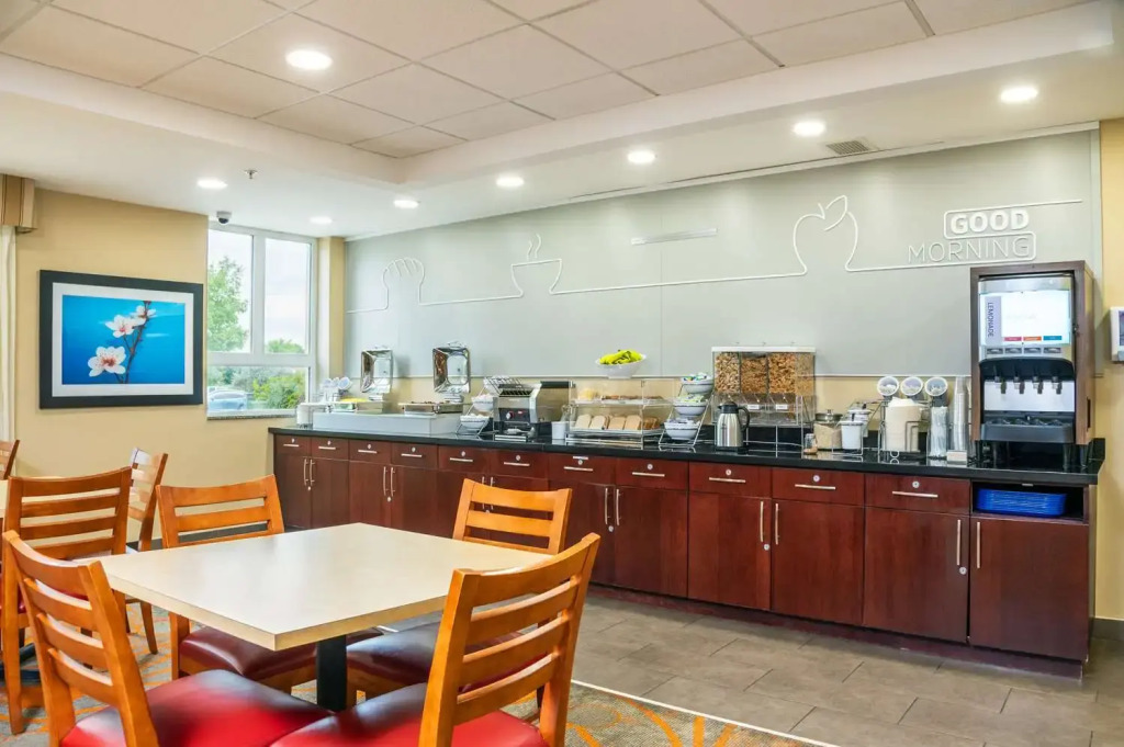 Comfort Inn & Suites