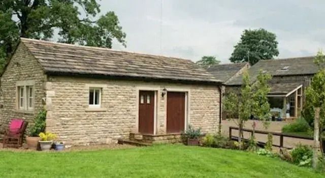 Dam Head Barn