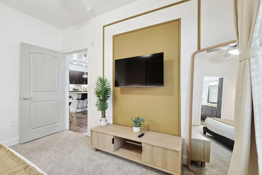 Luxurious 2b2b Near Toyota HQ, The Star, Legacy West