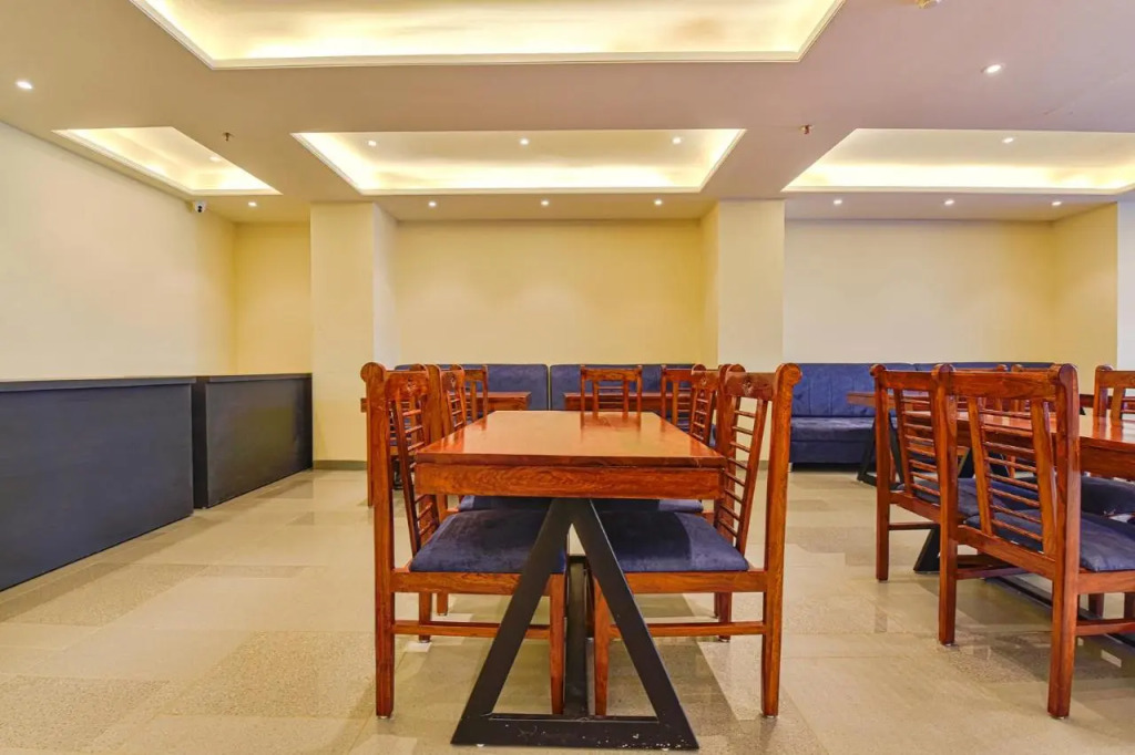 Fabhotel Prime Pink City Park