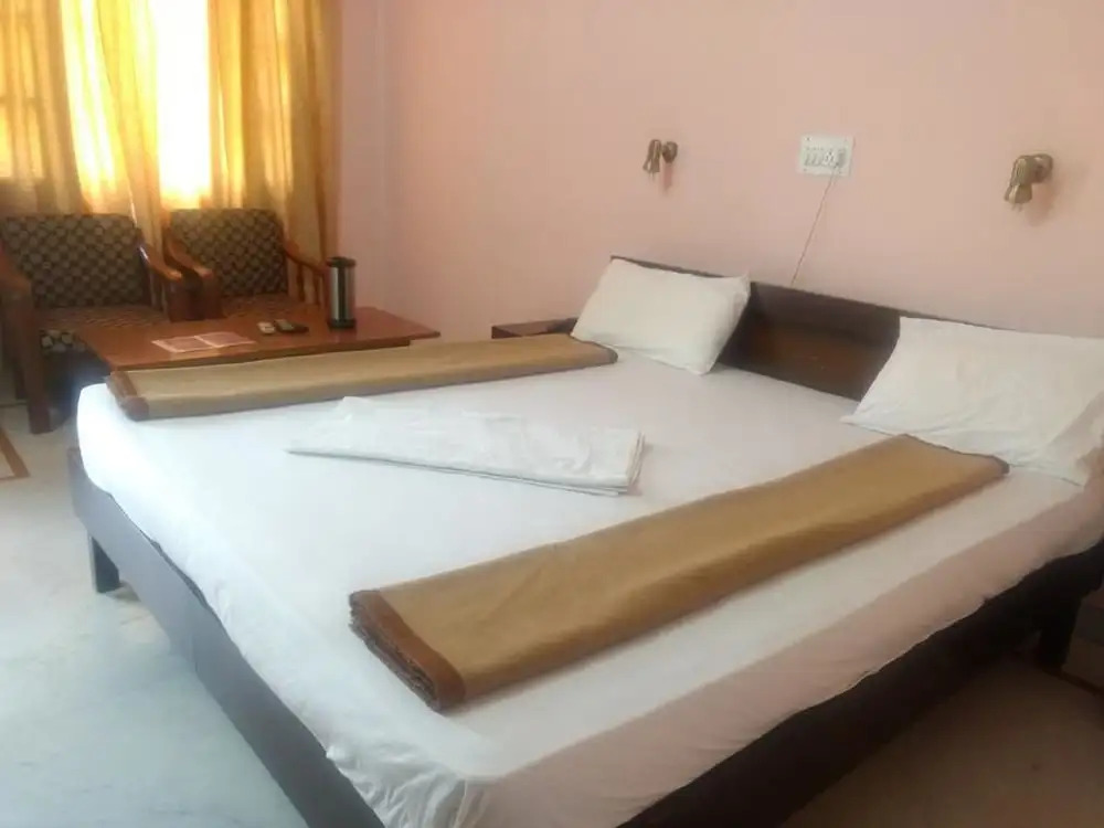 Hotel Atul Regency