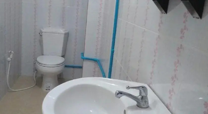 Penguin Hotel Kawthaung