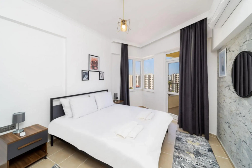 Modern Flat With Balcony Close to Beach in Aksu