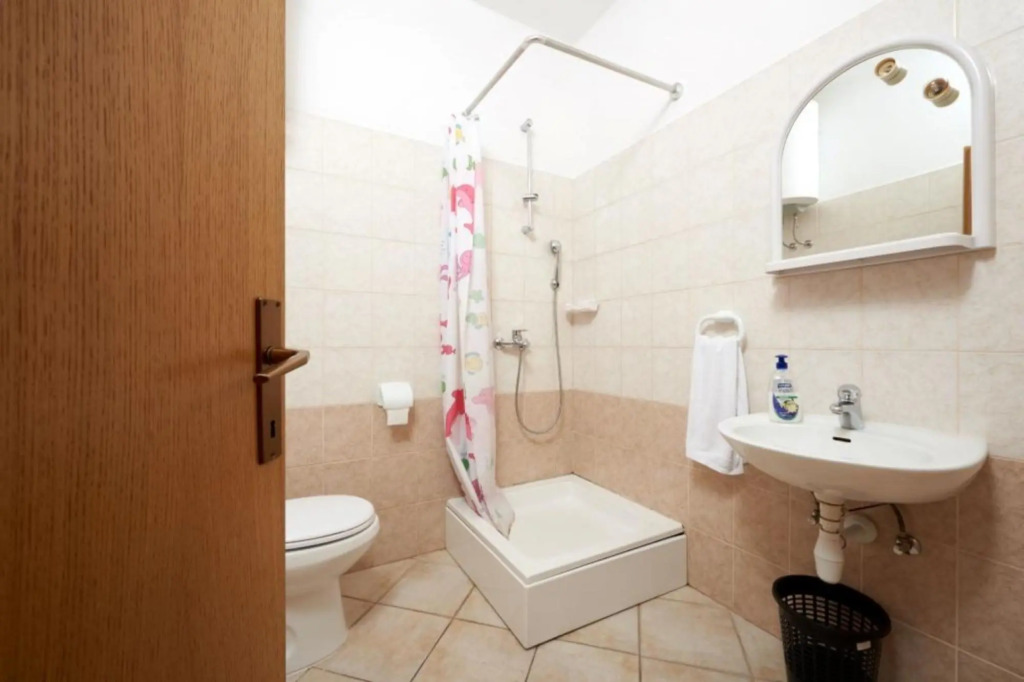 Mare - 30 m From Pebble Beach - SA1