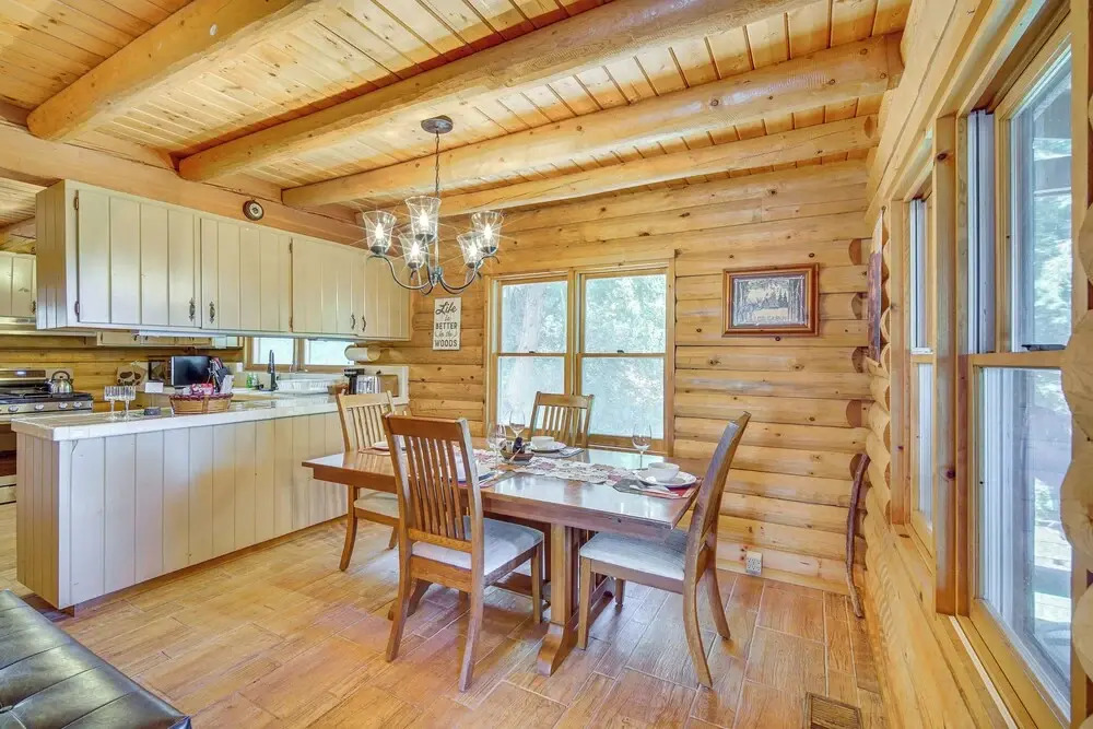 Crestline Area Vacation Rental Cabin w/ Decks!