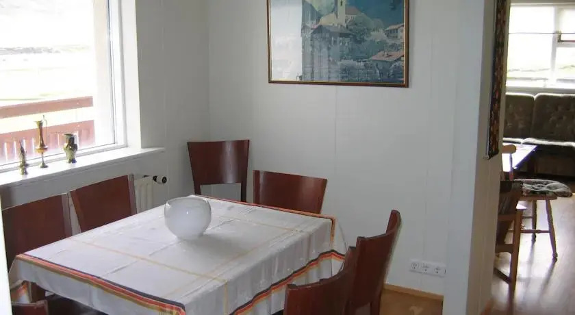 Guesthouse Borg-Njardvík