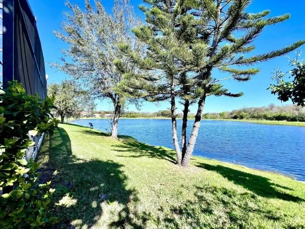 Lovely Lakeside 4-bed Pool Home At Villa Sol-3125 4 Bedroom Home by RedAwning