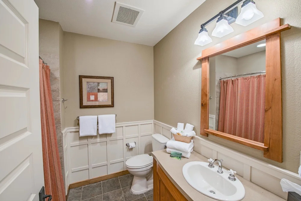 Silver Mountain Resort Lodging - Morning Star Lodge