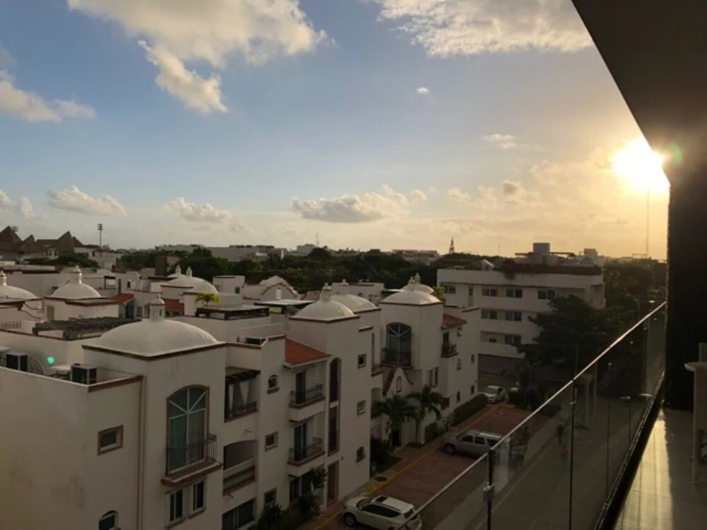 Menesse City Condo 1409